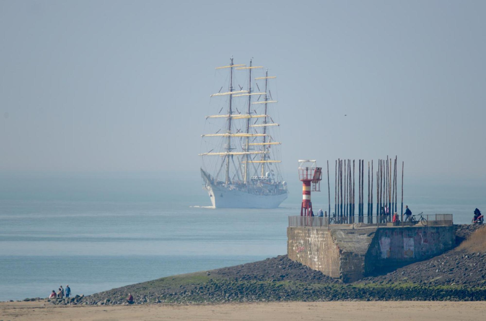 Hotel De Zeevaartschool Vlissingen Esterno foto
